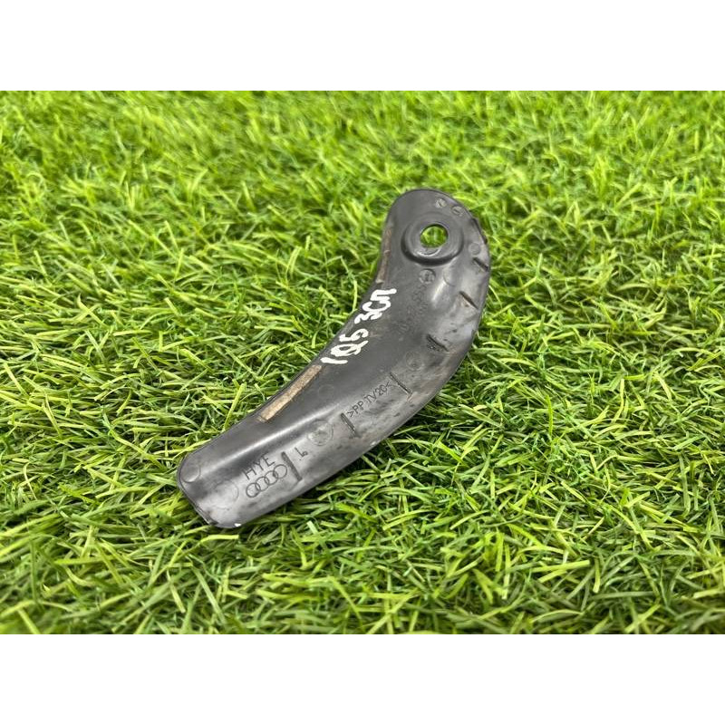 Накладка крышки багажника (кузов и элементы) Audi Q5 8R 2012 3.2 CALB 8R082755501C