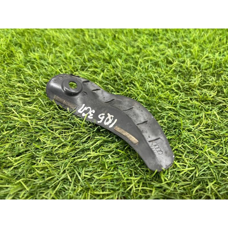 Накладка крышки багажника (кузов и элементы) Audi Q5 8R 2012 3.2 CALB 8R082755501C