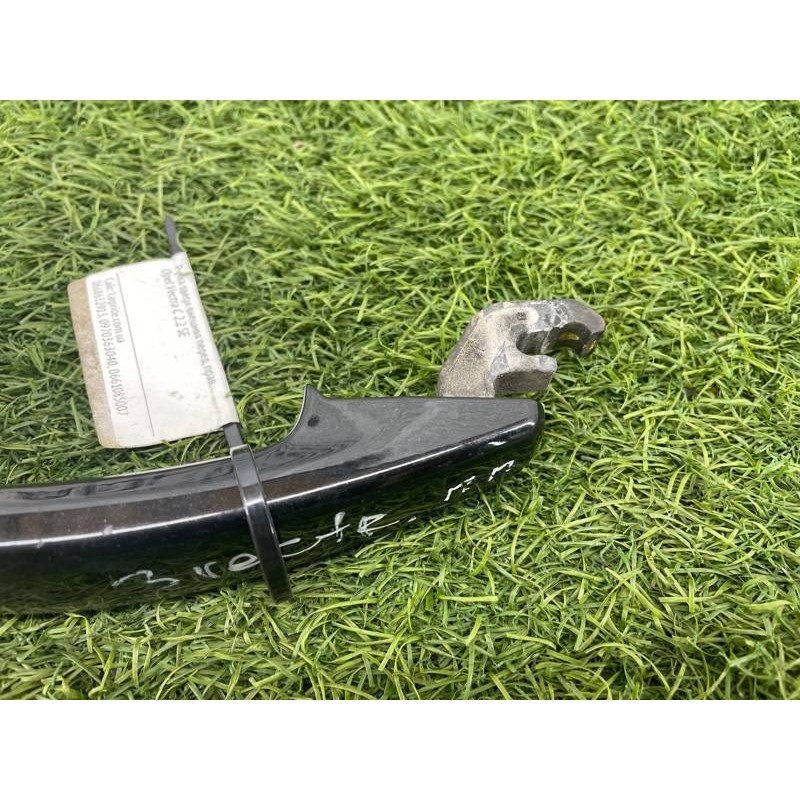 Ручка двері зовнішня (кузов і елементи) Opel Vectra C 2.2 Z22YH 5138160