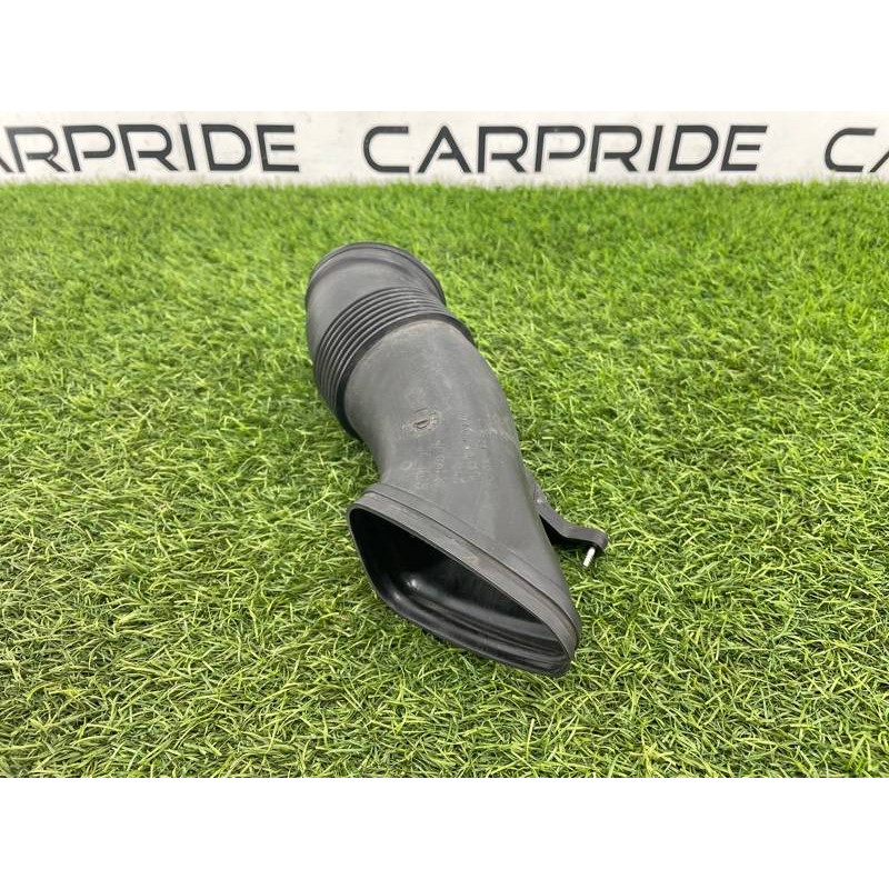 Патрубок воздушного фильтра (впускная система) AUDI A8 D4 2011 4,2 4H0129509C