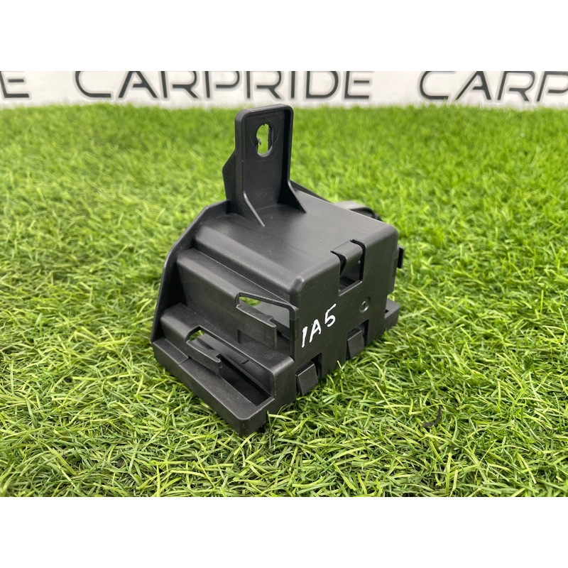 Крепление усилителя антенны (кузов и элементы) Audi A5 F5 2019 2.0 TFSI 8W0907113