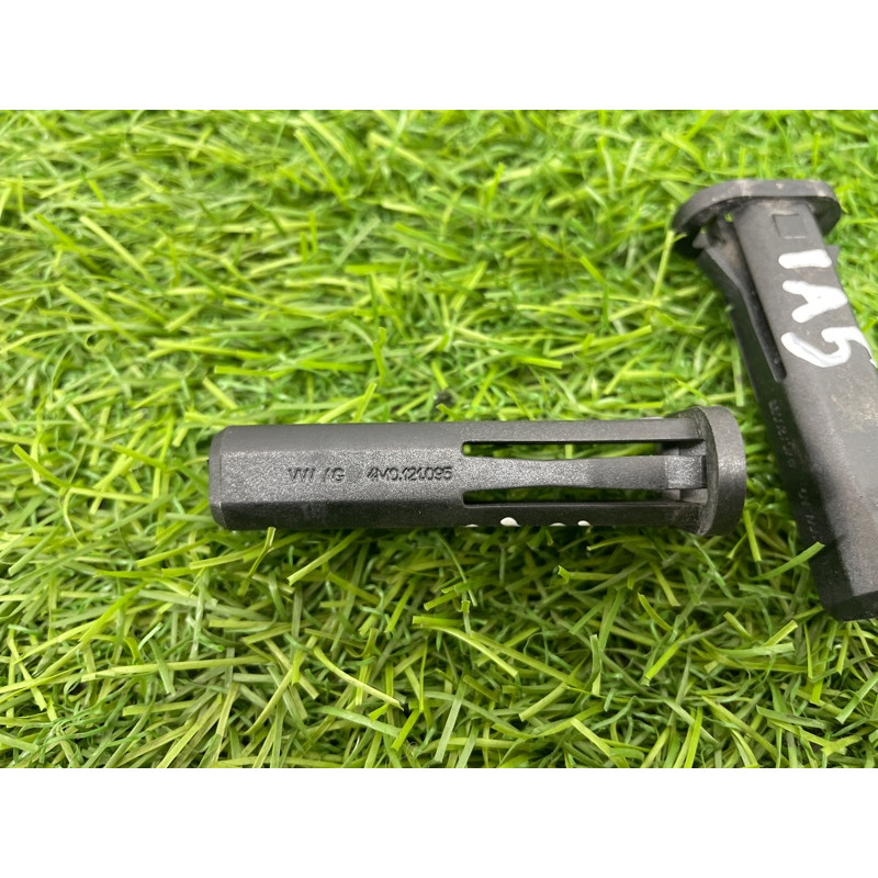 Крепление радиатора (кузов и элементы) Audi A5 F5 2019 2.0 TFSI 4M0121095