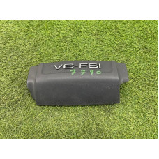 Декоративная крышка двигателя