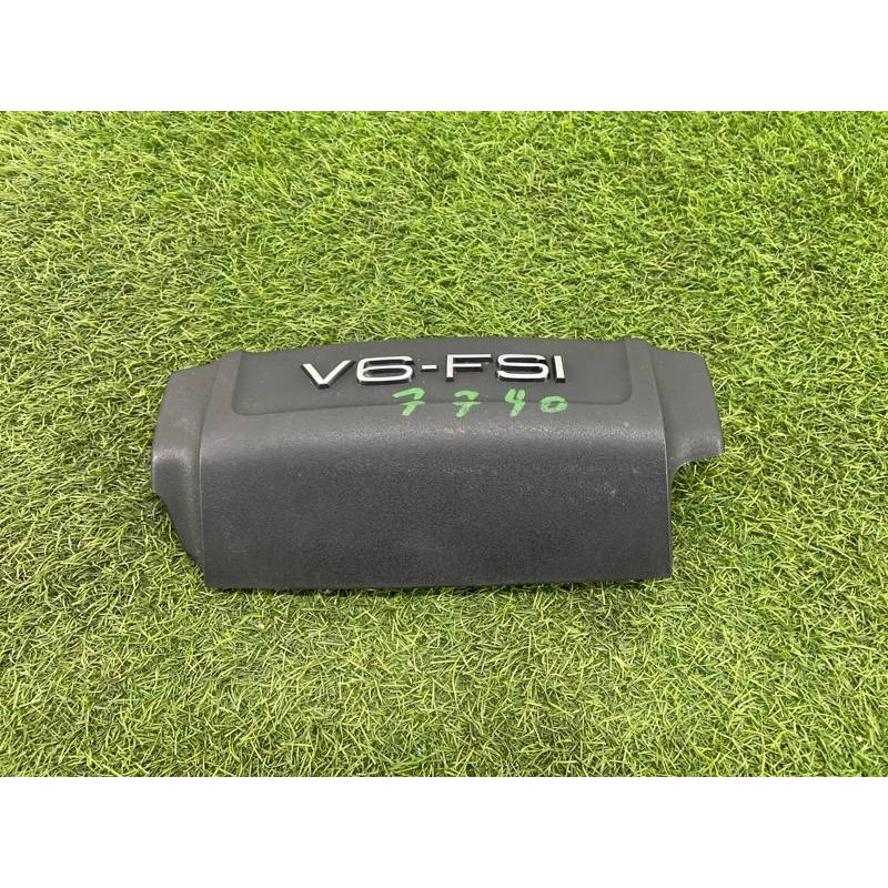 Декоративная крышка двигателя (двигатель и элементы) Audi Q5 8R 2012 3.2 CALB 06E103925F