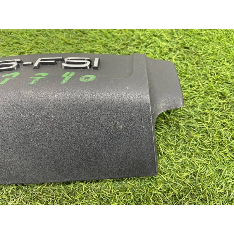 Декоративная крышка двигателя (двигатель и элементы) Audi Q5 8R 2012 3.2 CALB 06E103925F