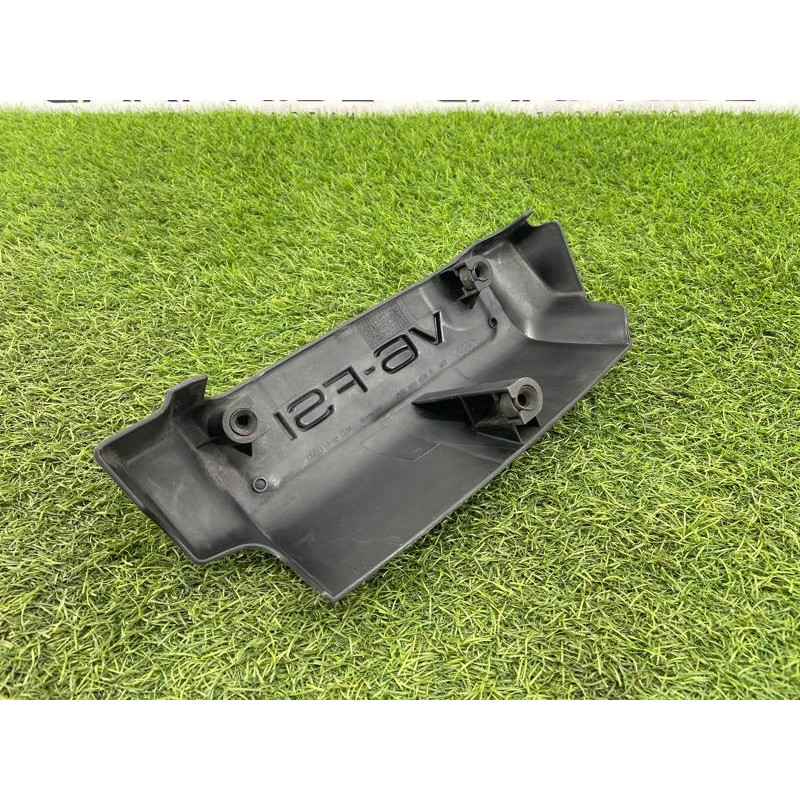 Декоративная крышка двигателя (двигатель и элементы) Audi Q5 8R 2012 3.2 CALB 06E103925F