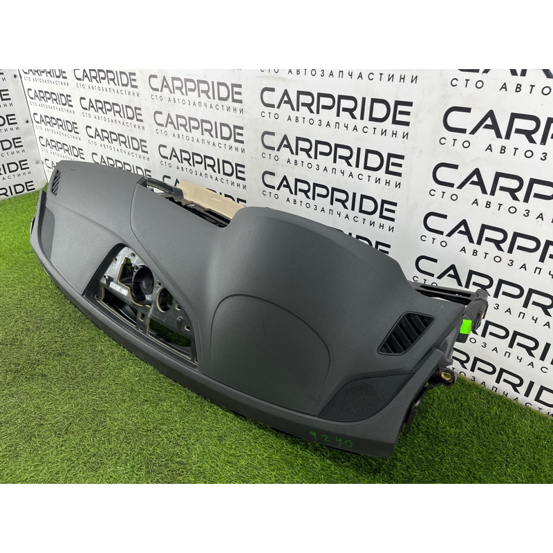 Торпеда (салон) AUDI A4 B9 2017 2.0L 8W1857001KMBX