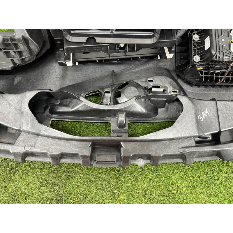 Торпеда (салон) AUDI A4 B9 2017 2.0L 8W1857001KMBX