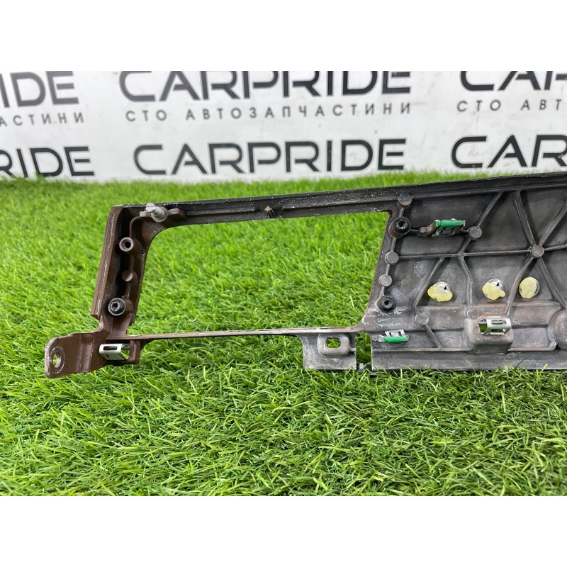 Декоративная накладка торпедо (салон) AUDI A8 D4 2011 4,2 4H1857212A1WV