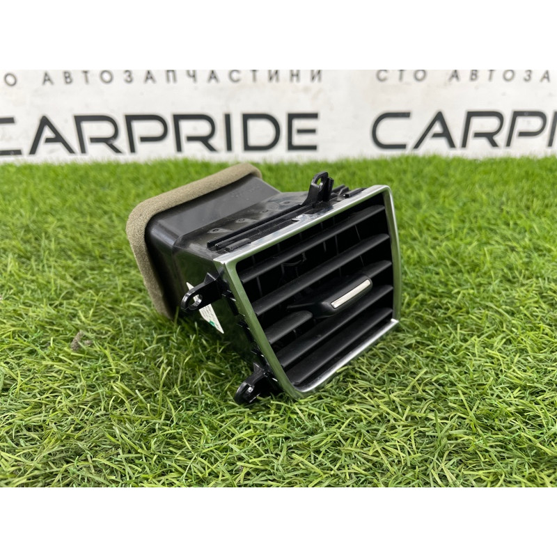 Центральний дефлектор салону (салон) AUDI A8 D4 2011 4,2 4H1820951AWVF