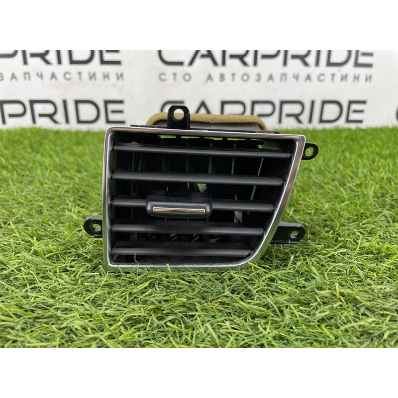 Центральний дефлектор салону (салон) AUDI A8 D4 2011 4,2 4H1820952AWVF