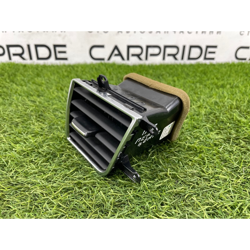 Центральний дефлектор салону (салон) AUDI A8 D4 2011 4,2 4H1820952AWVF