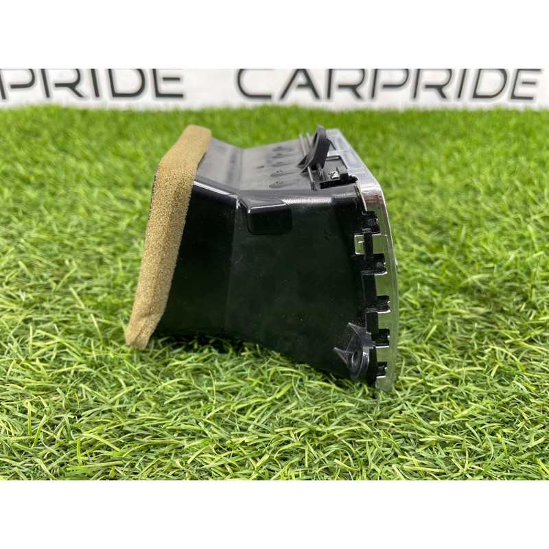 Центральний дефлектор салону (салон) AUDI A8 D4 2011 4,2 4H1820952AWVF