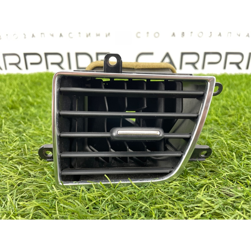 Центральний дефлектор салону (салон) AUDI A8 D4 2011 4,2 4H1820952AWVF