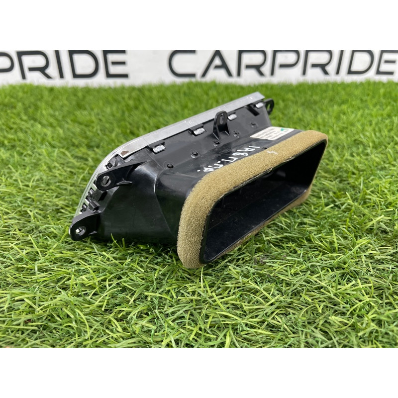 Дефлектор повітроводу (салон) AUDI A8 D4 2011 4,2 4H1820902AWVF