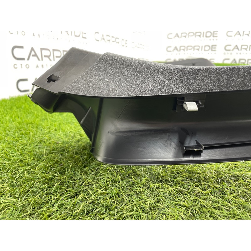 Обшивка крышки багажника (салон) Audi Q5 8R 2012 3.2 CALB 8R0867973A6PS