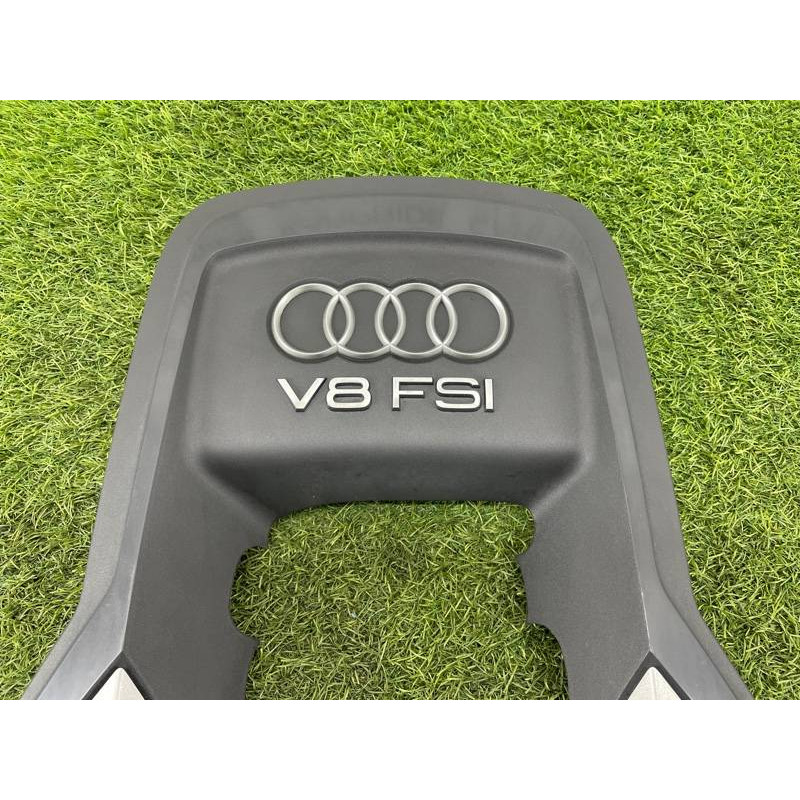 Декоративная крышка двигателя (двигатель и элементы) AUDI A8 D4 2011 4,2 079103925P
