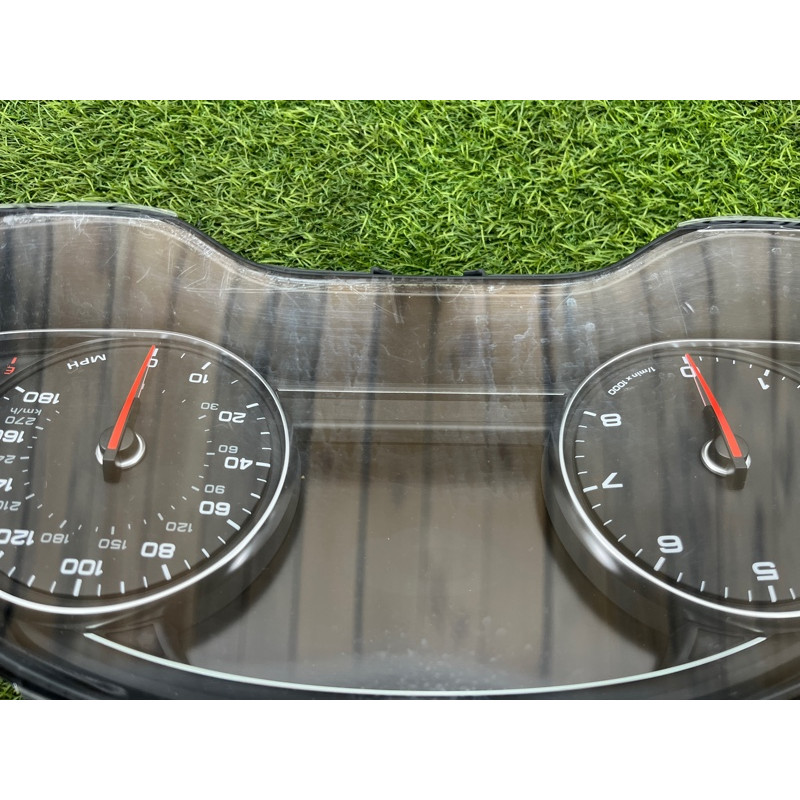 Панель приладів (салон) AUDI A8 D4 2011 4,2 4H0920980CX