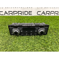 Панель управління клімат-контролем