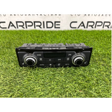 Панель управления климат-контролем