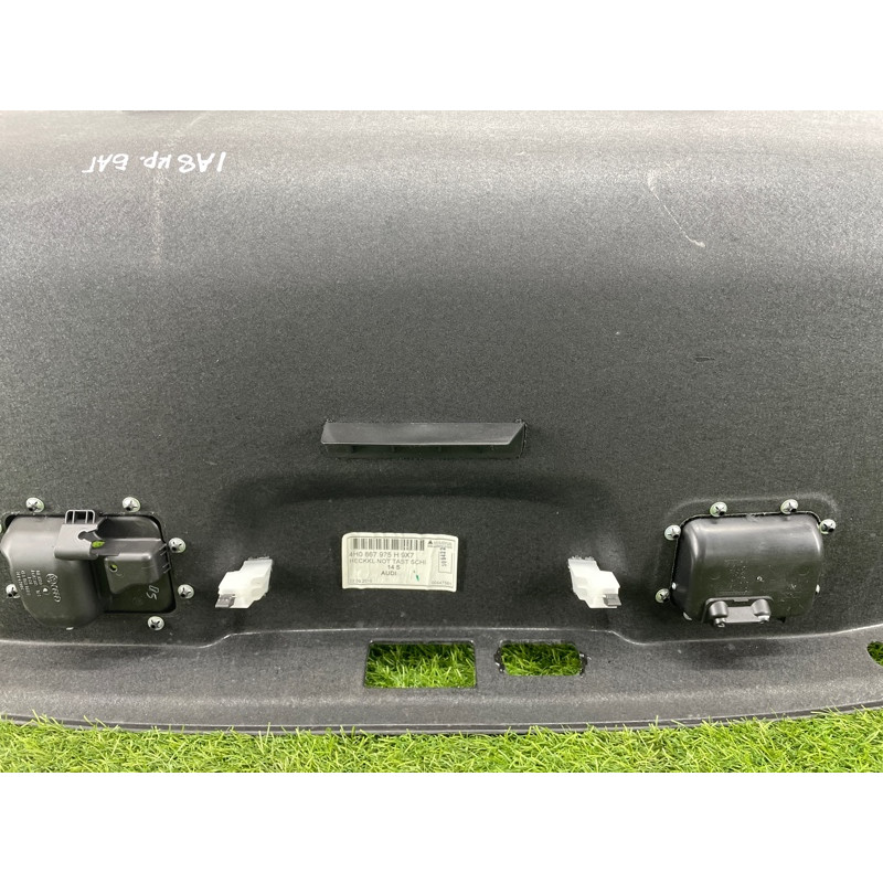 Обшивка кришки багажника (салон) AUDI A8 D4 2011 4,2 4H0867975G9X7