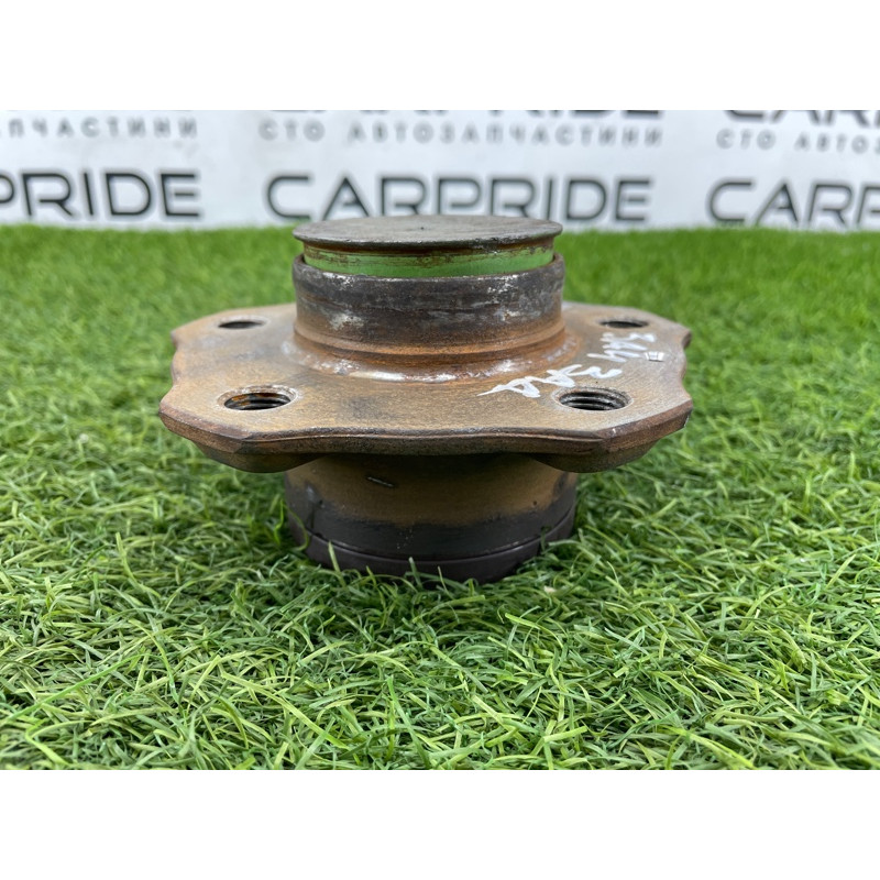 Ступица (подвеска) AUDI A4 B9 2017 2.0L 8W0501611B