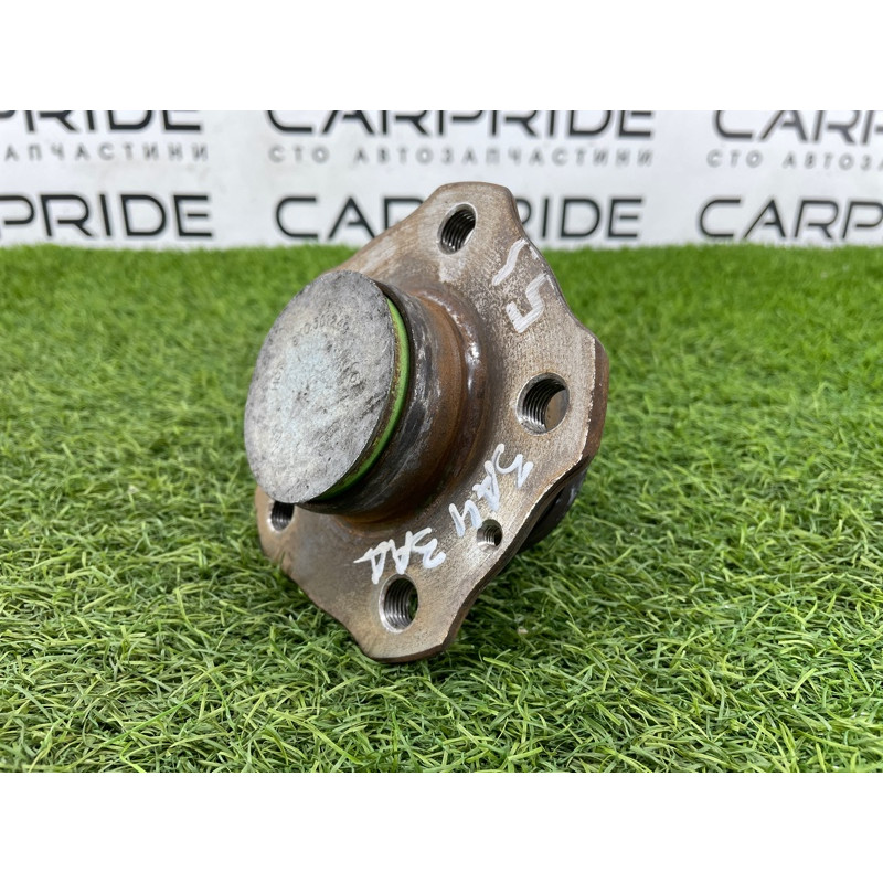 Ступица (подвеска) AUDI A4 B9 2017 2.0L 8W0501611B