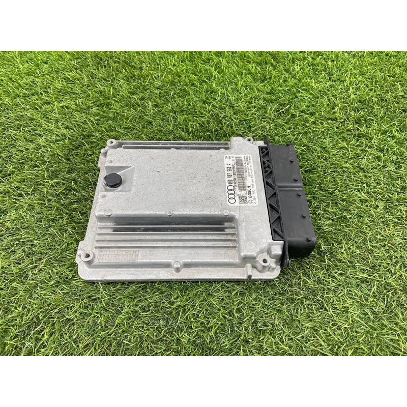 Блок управления двигателем (электрика / блок управления) AUDI A8 D4 2011 4,2 4H0907560A