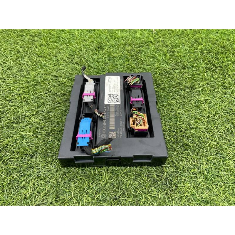 Блок комфорта (электрика / блок управления) AUDI A8 D4 2011 4,2 4H0907064AD