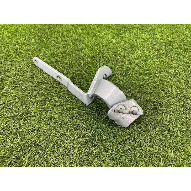 Петля багажника (кузов и элементы) Audi A5 F5 2019 2.0 TFSI 8W8827299A