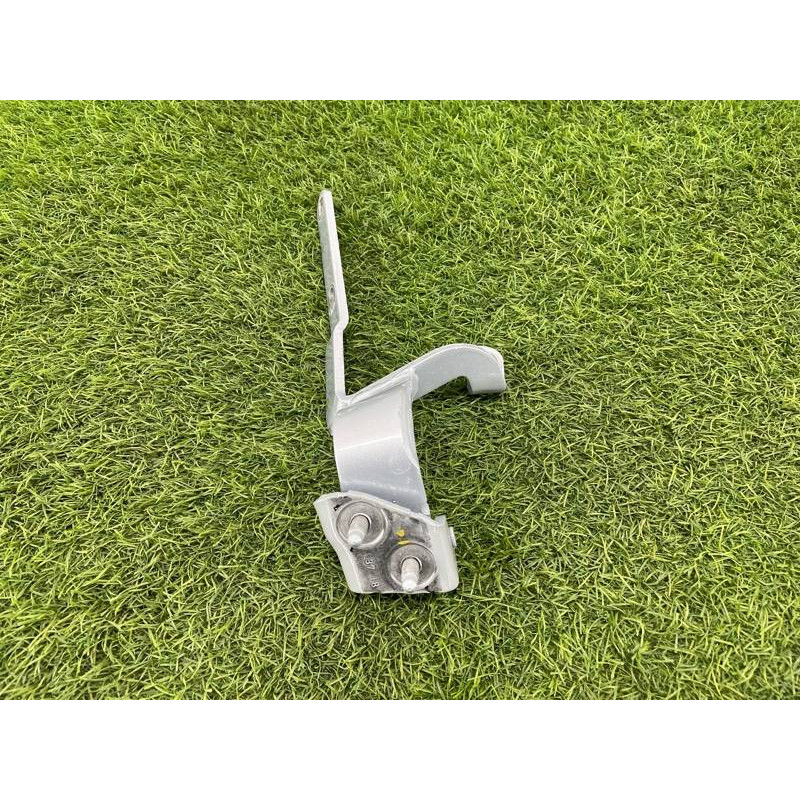 Петля багажника (кузов и элементы) Audi A5 F5 2019 2.0 TFSI 8W8827299A