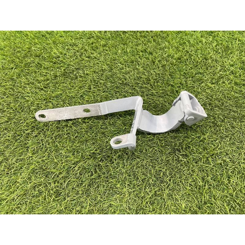 Петля багажника (кузов и элементы) Audi A5 F5 2019 2.0 TFSI 8W8827299A