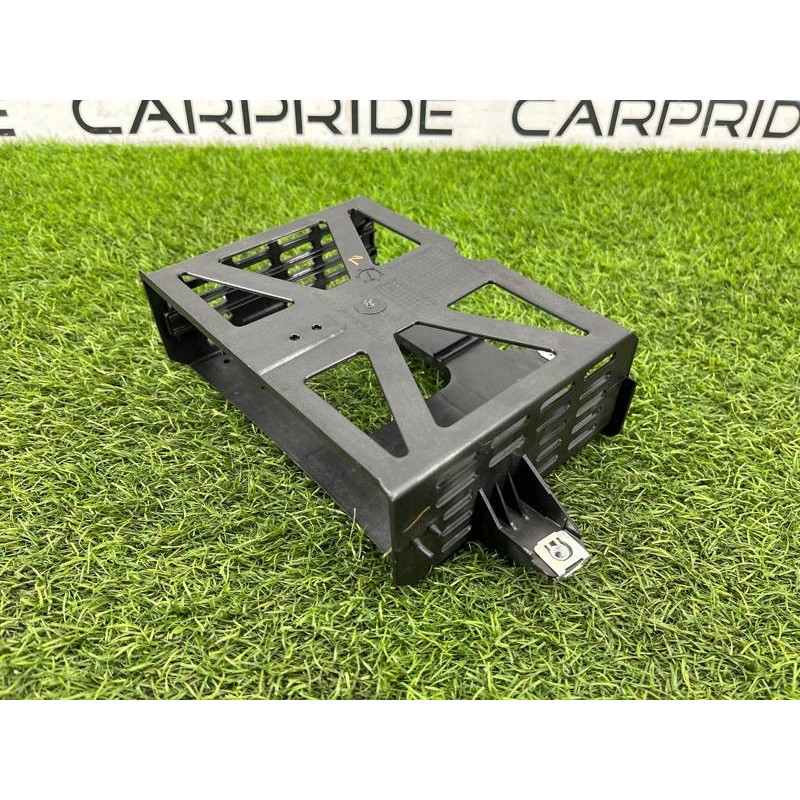 Кронштейн блока мультимедиа (салон) Audi A5 F5 2019 2.0 TFSI 8W1857290