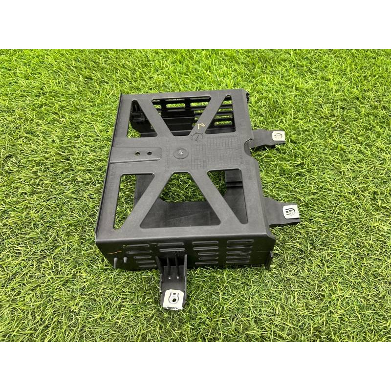 Кронштейн блока мультимедиа (салон) Audi A5 F5 2019 2.0 TFSI 8W1857290