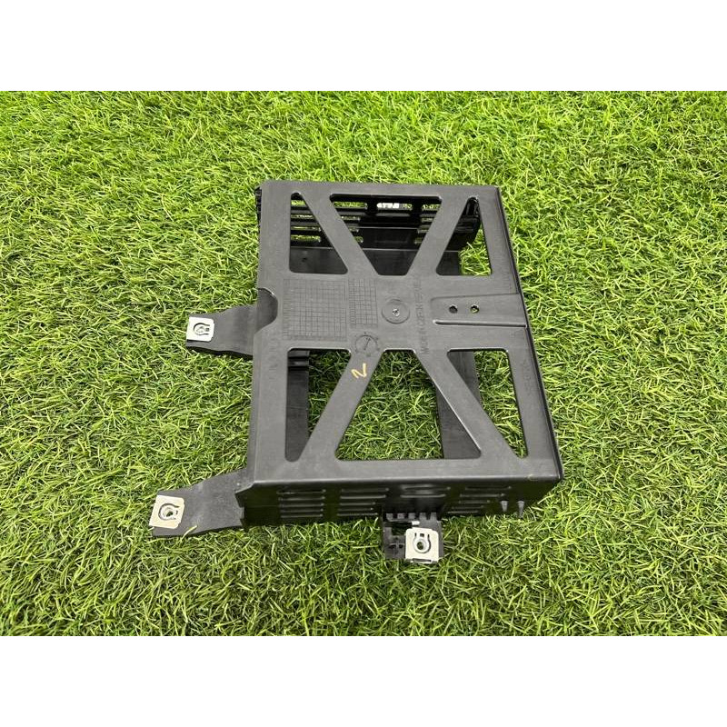 Кронштейн блока мультимедиа (салон) Audi A5 F5 2019 2.0 TFSI 8W1857290