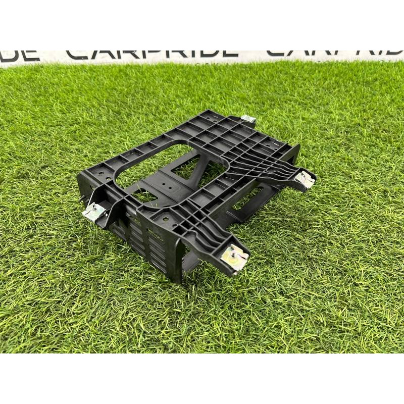 Кронштейн блока мультимедиа (салон) Audi A5 F5 2019 2.0 TFSI 8W1857290