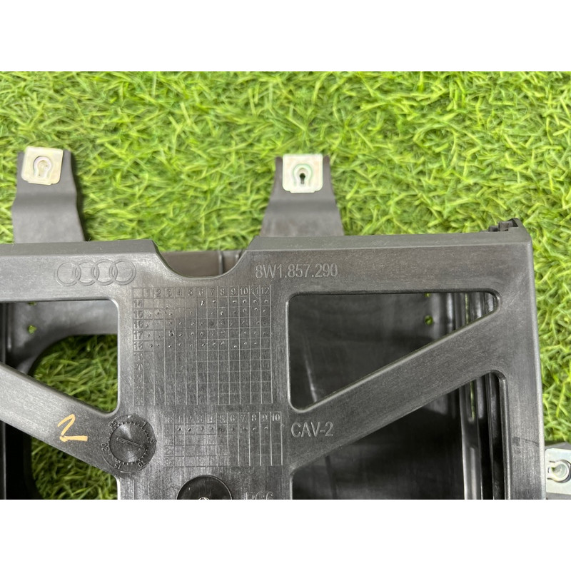 Кронштейн блока мультимедиа (салон) Audi A5 F5 2019 2.0 TFSI 8W1857290