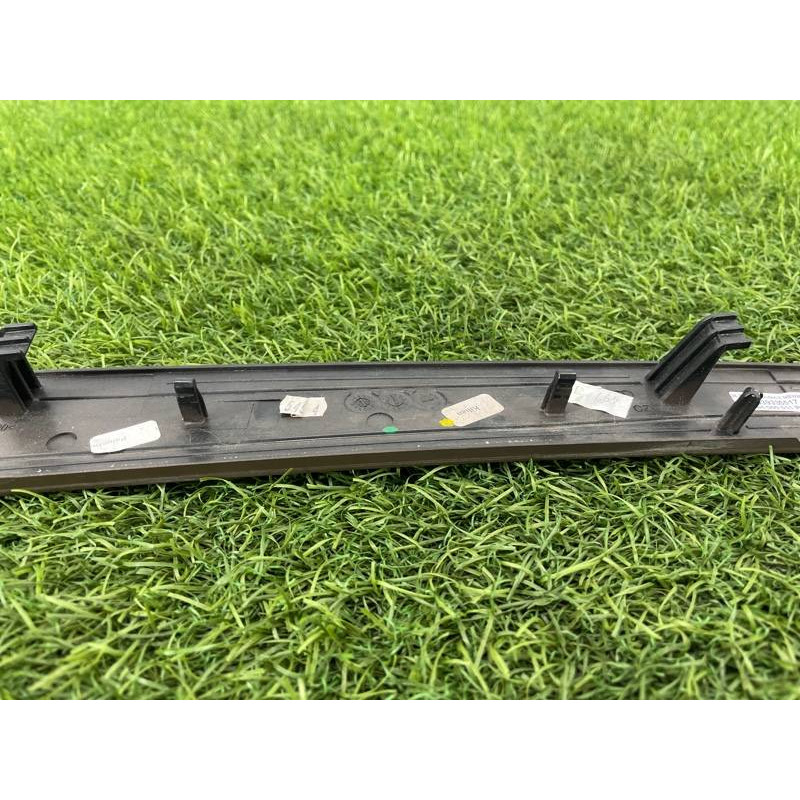 Декоративная накладка карты двери (салон) AUDI A8 D4 2011 4,2 4H0867409A1WV