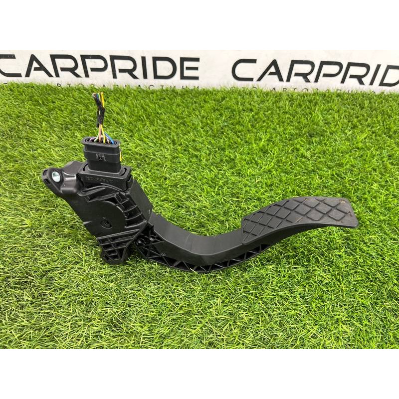 Педаль газа (электрика двигателя) AUDI A4 B9 2017 2.0L 8W1723523