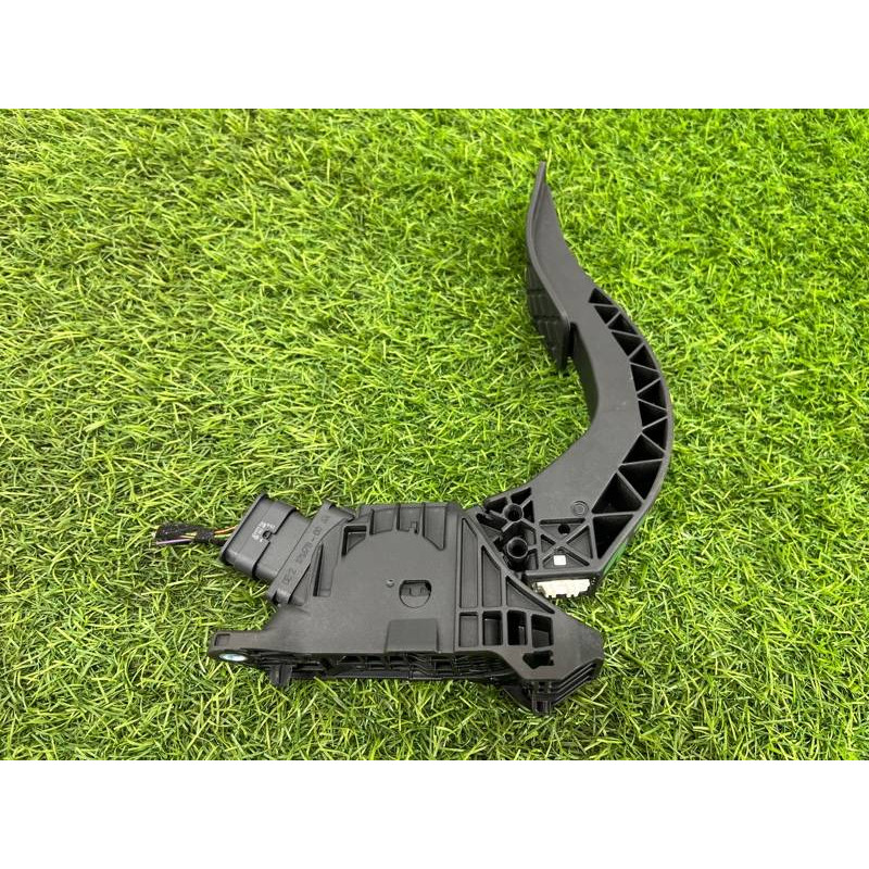 Педаль газа (электрика двигателя) AUDI A4 B9 2017 2.0L 8W1723523