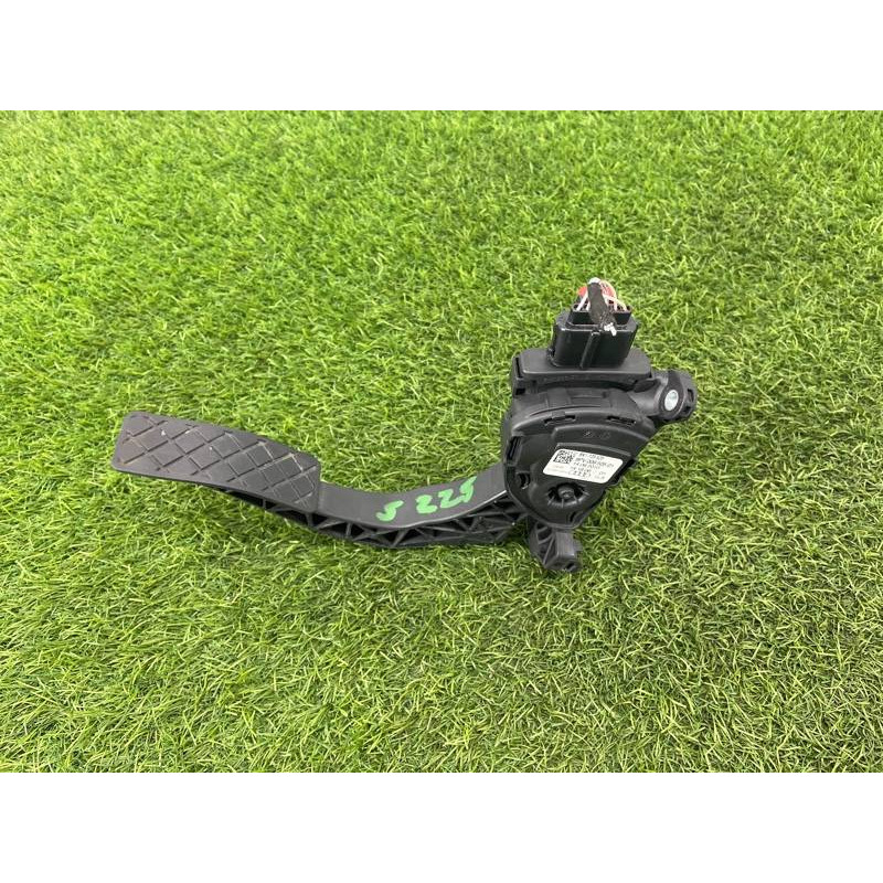 Педаль газа (электрика двигателя) AUDI A8 D4 2011 4,2 8K1723523A