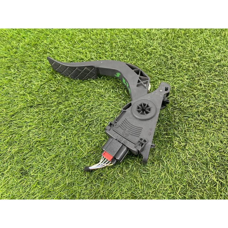 Педаль газа (электрика двигателя) AUDI A8 D4 2011 4,2 8K1723523A