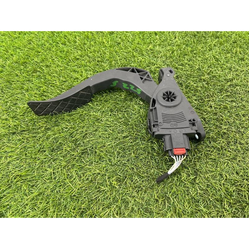 Педаль газа (электрика двигателя) AUDI A8 D4 2011 4,2 8K1723523A