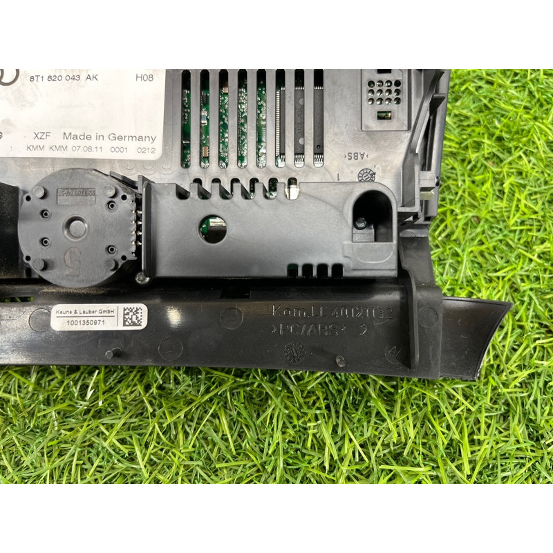 Блок управления климат-контролем (электрика / блок управления) Audi Q5 8R 2012 3.2 CALB 8T1820043AKXZF