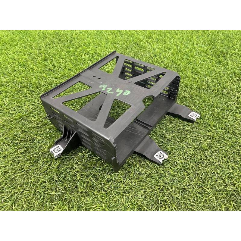 Кронштейн блока мультимедиа (салон) AUDI A4 B9 2017 2.0L 8W1857290