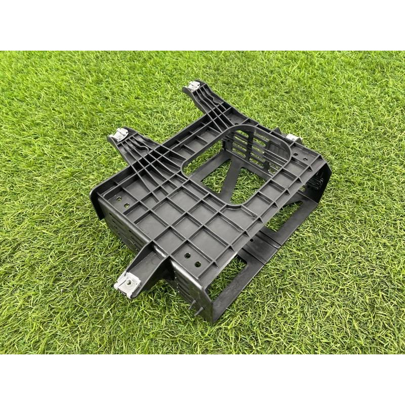 Кронштейн блока мультимедиа (салон) AUDI A4 B9 2017 2.0L 8W1857290