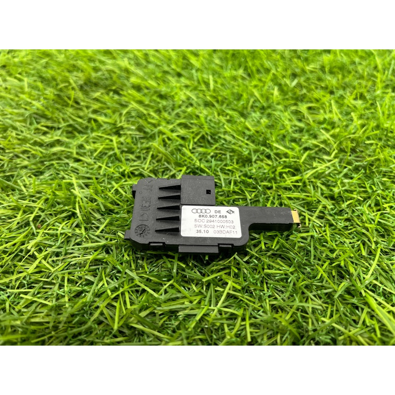 Датчик влажности воздуха (электрика / датчики) AUDI A8 D4 2011 4,2 8K0907658