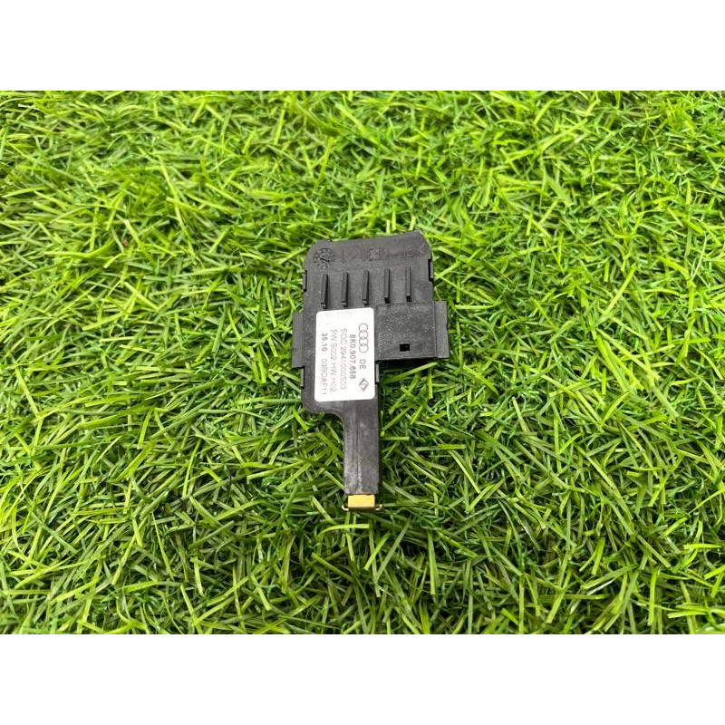 Датчик влажности воздуха (электрика / датчики) AUDI A8 D4 2011 4,2 8K0907658