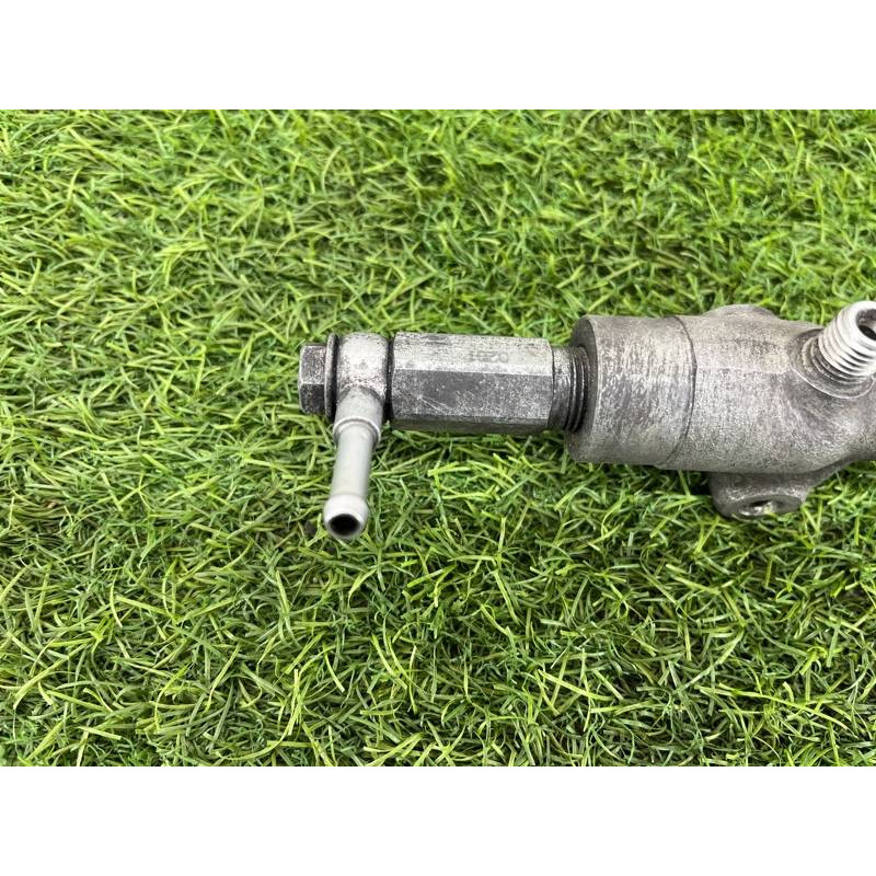 Топливная рампа (топливная система) Subaru Forester SH 2008 2.0 16670AA000