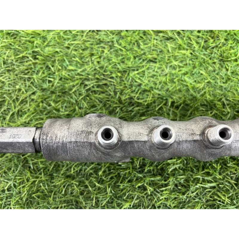 Топливная рампа (топливная система) Subaru Forester SH 2008 2.0 16670AA000